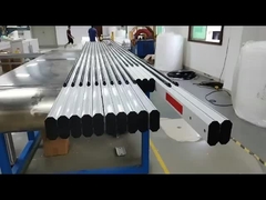 OEM オーダーメイド 電気機械的な交通障壁ゲートのための直折フェンシングブームキット