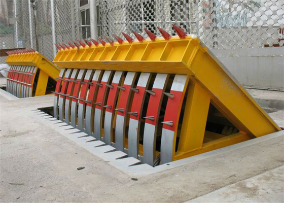 Access control system heavy duty electromechanical hydraulic vehicle blocker with parking barrier gate