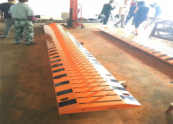 テロ対策 ブロックタイヤキラー 刃の厚さ10mm 鉄筋A3